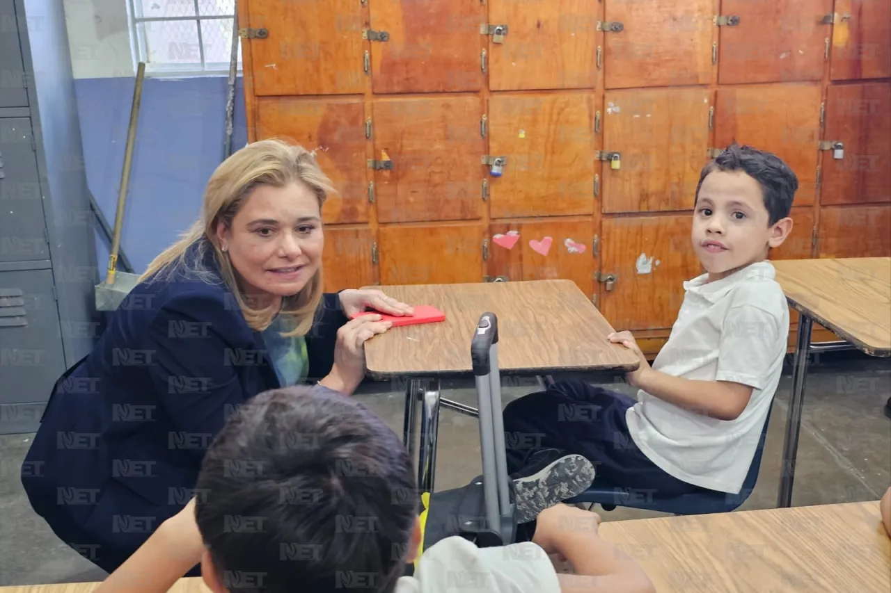 Supervisa Maru programa de comedor en escuela de Infonavit Juárez Nuevo