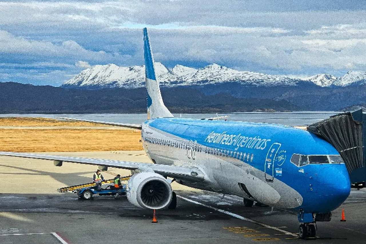 Paro en Aerolíneas Argentinas deja a 37 mil pasajeros varados