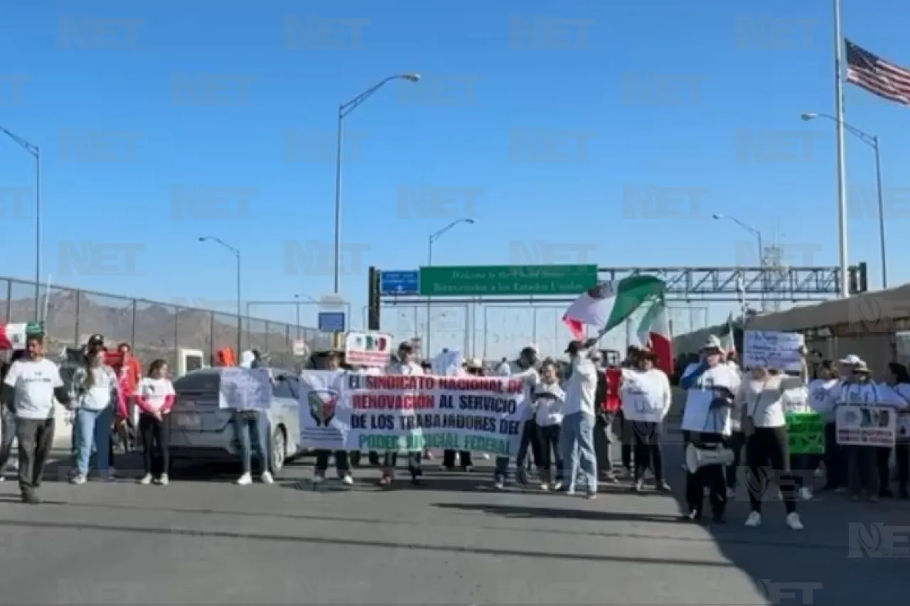 Cierran manifestantes el puente Libre en defensa del Poder Judicial