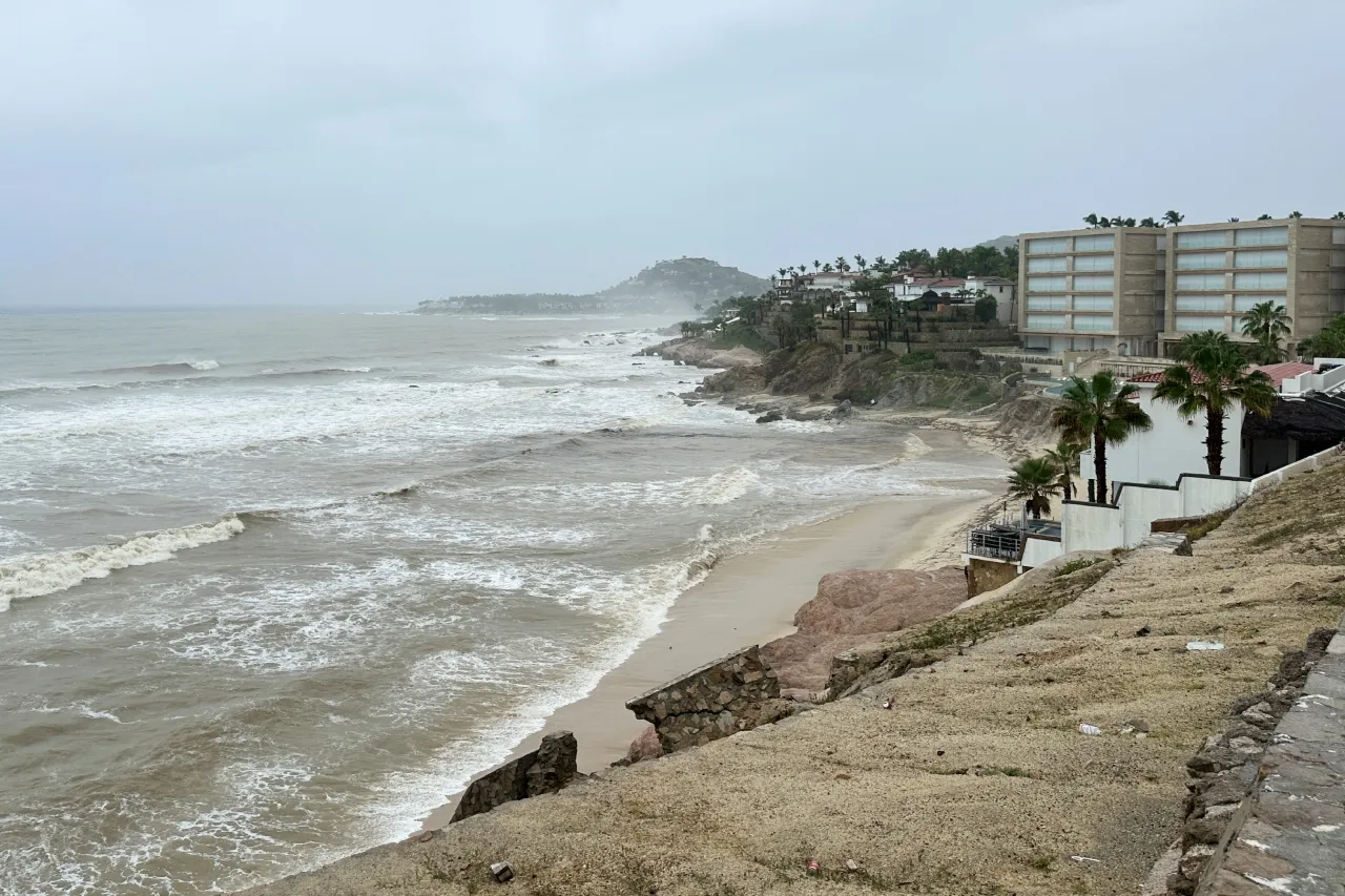 La tormenta tropical Ileana se dirige a Los Cabos con fuertes lluvias