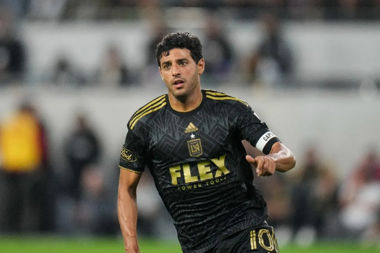 Carlos Vela tiene un pie de regreso en el LAFC