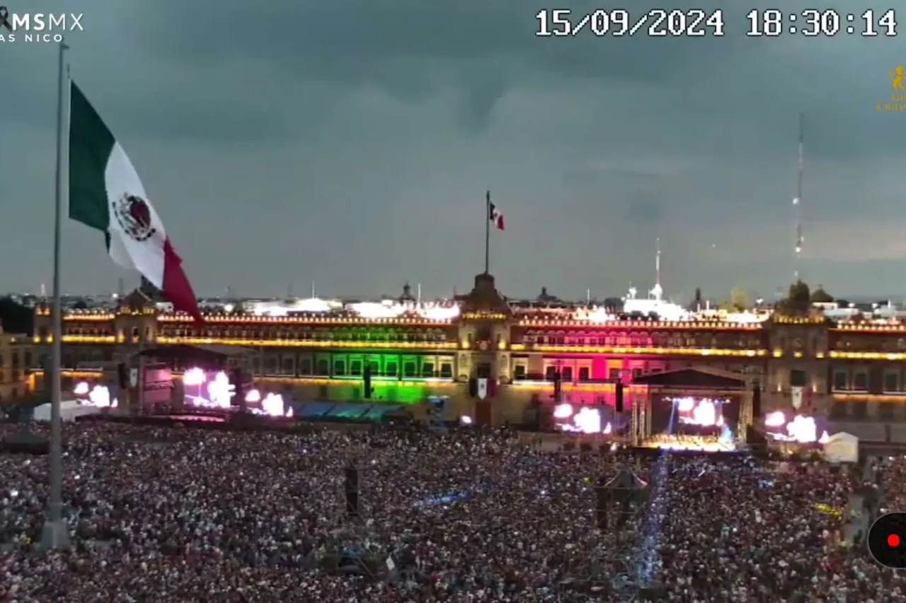 Llenan el Zócalo de la CDMX para celebración del Grito de Independencia