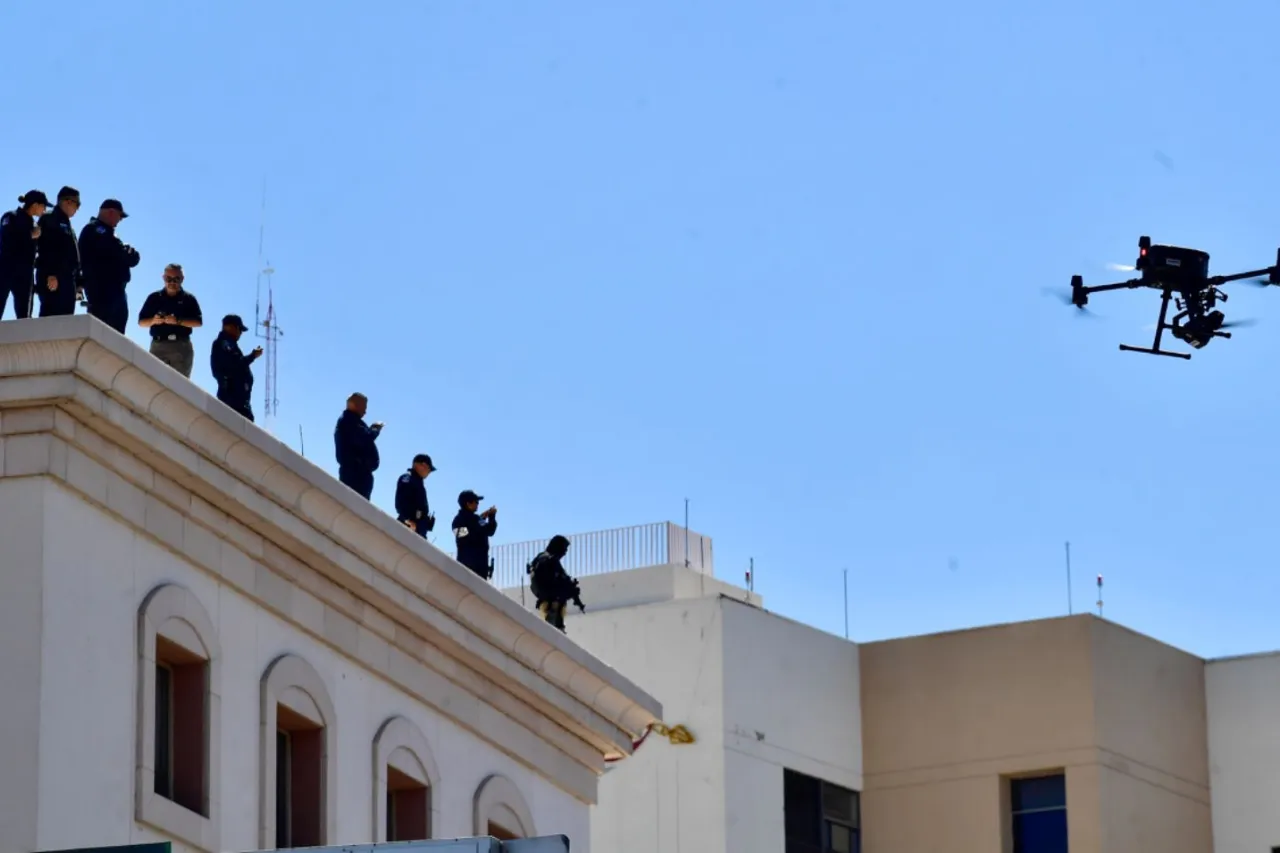 Chihuahua: Participan más de 400 policías del estado en desfile de Independencia