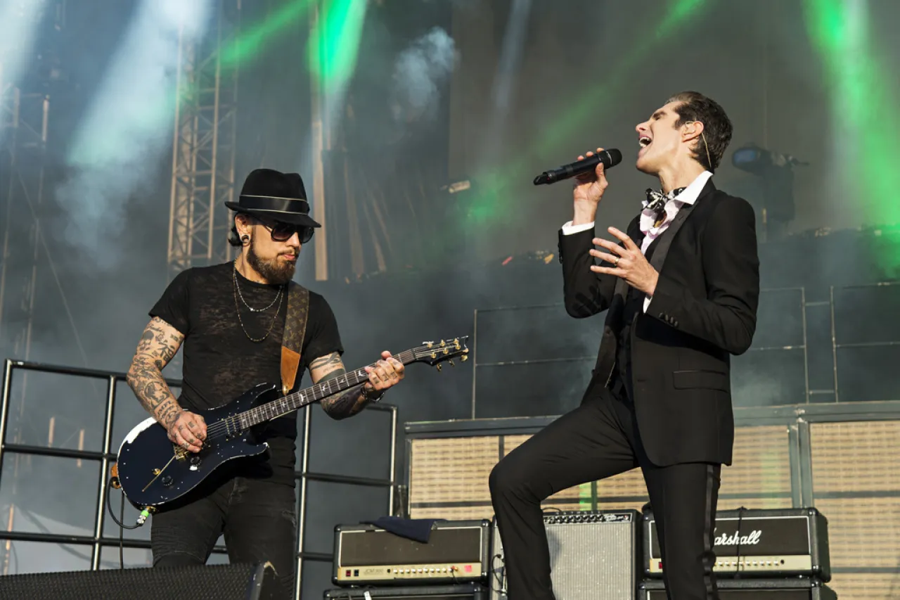 Cancela gira Jane’s Addiction tras pelea entre Perry Farrell y Dave Navarro