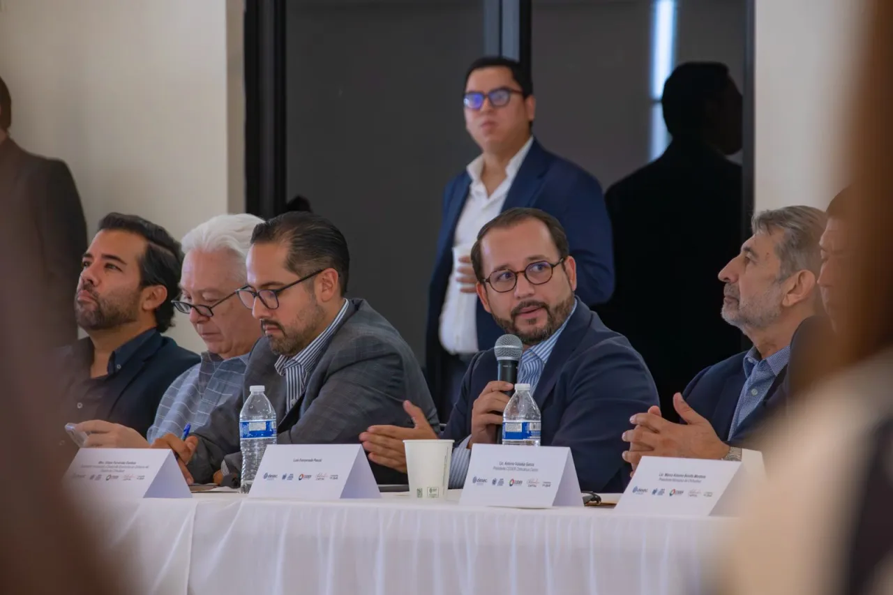 Presenta SIDE estrategia para impulsar desarrollo económico ante Coder Chihuahua