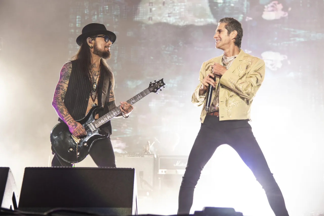 Cancela gira Jane’s Addiction tras pelea entre Perry Farrell y Dave Navarro