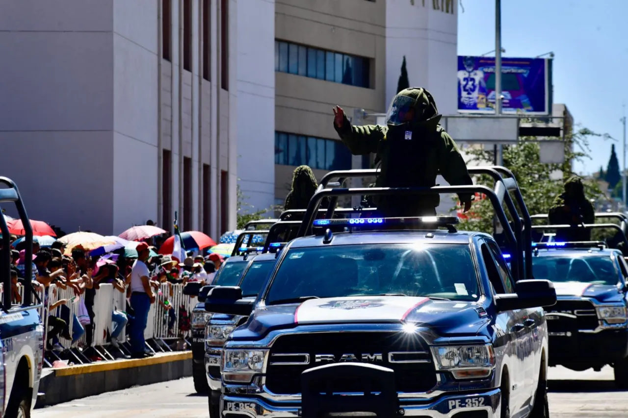 Chihuahua: Participan más de 400 policías del estado en desfile de Independencia