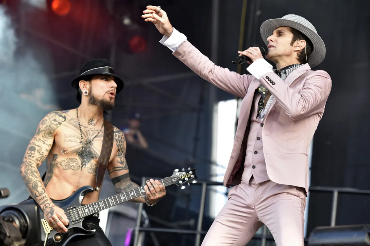 Cancela gira Jane’s Addiction tras pelea entre Perry Farrell y Dave Navarro