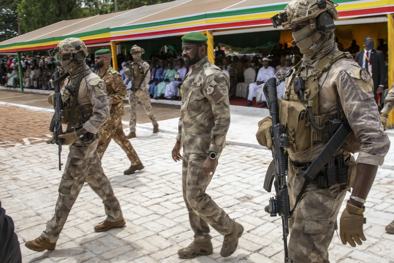 Extremistas atacan centro de entrenamiento militar en la capital de Malí