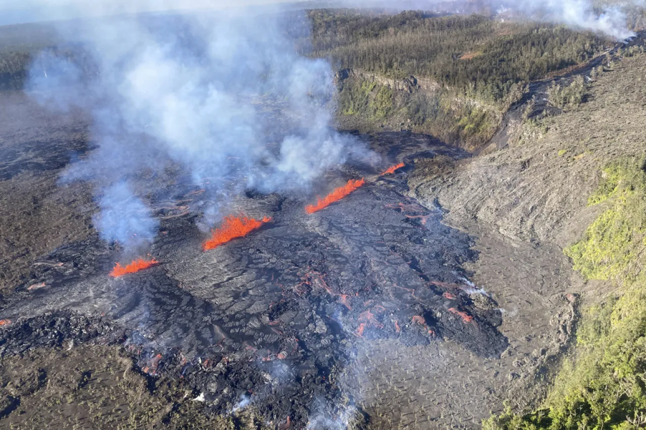 Uno de los volcanes más activos del mundo entra en erupción