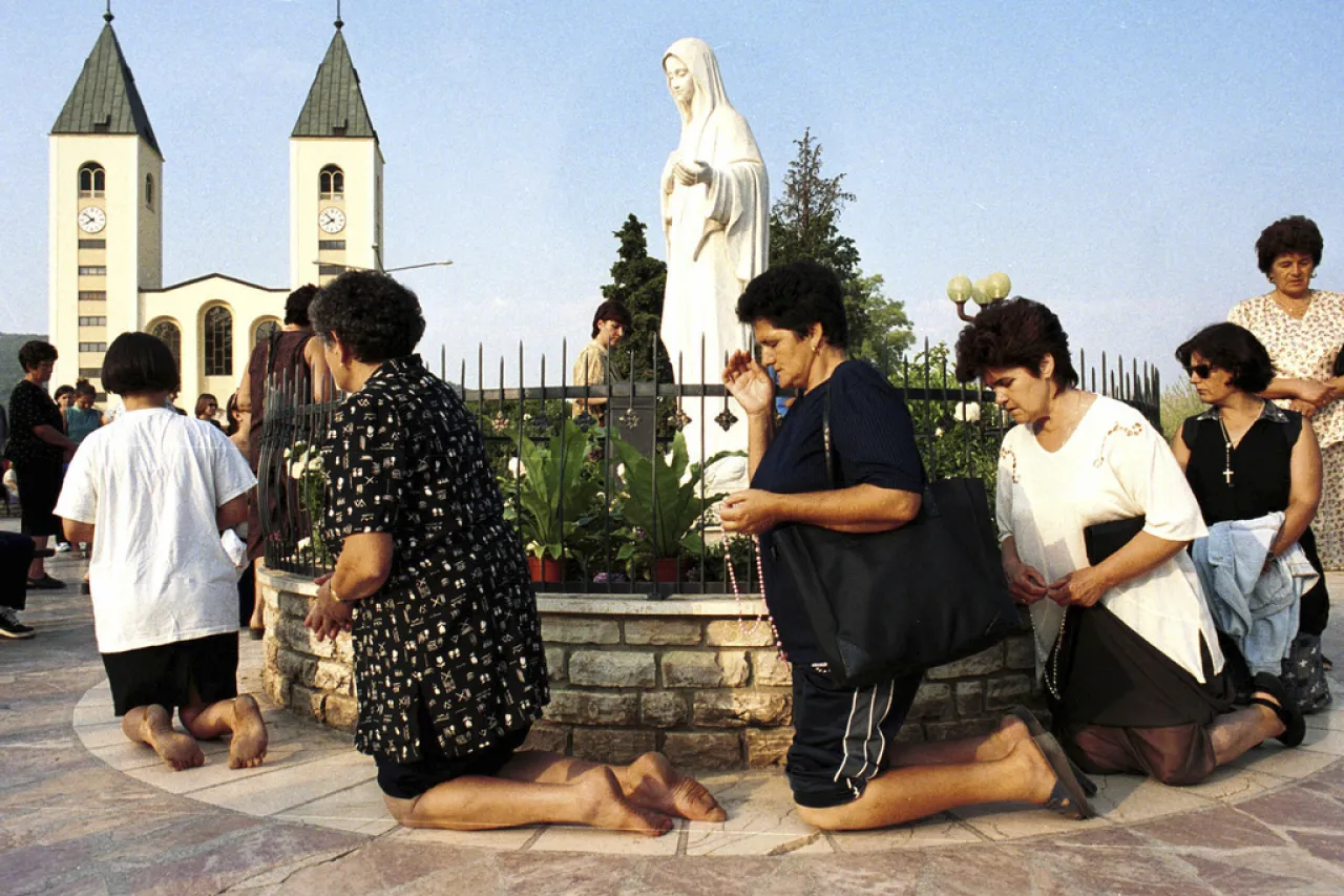 El Vaticano aprueba la devoción en Medjugorje