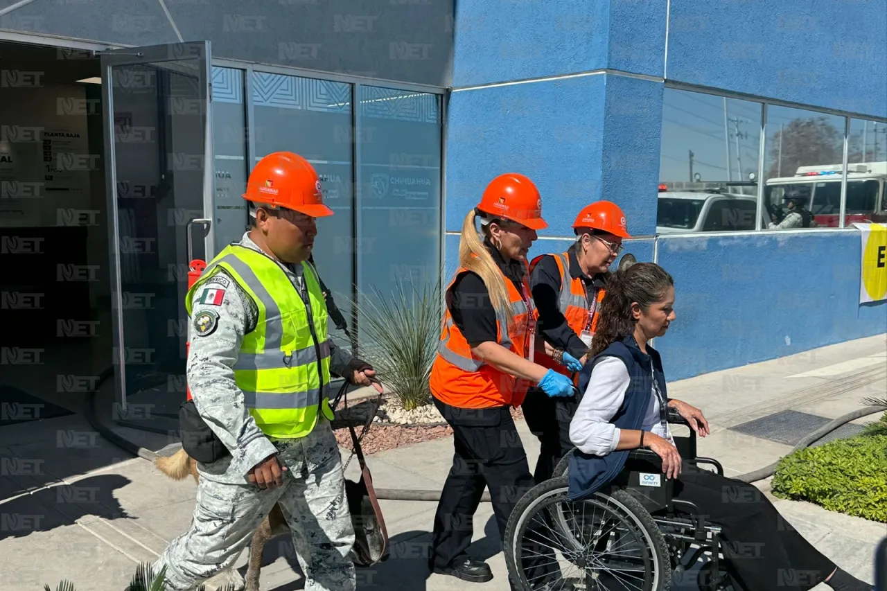 Realizan simulacro de sismo en edificio de Fideicomiso de Puentes