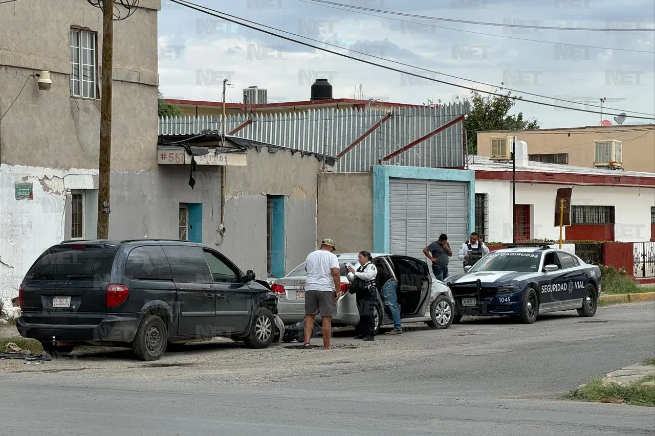 Chocan en Insurgentes y Saltillo; hay una lesionada