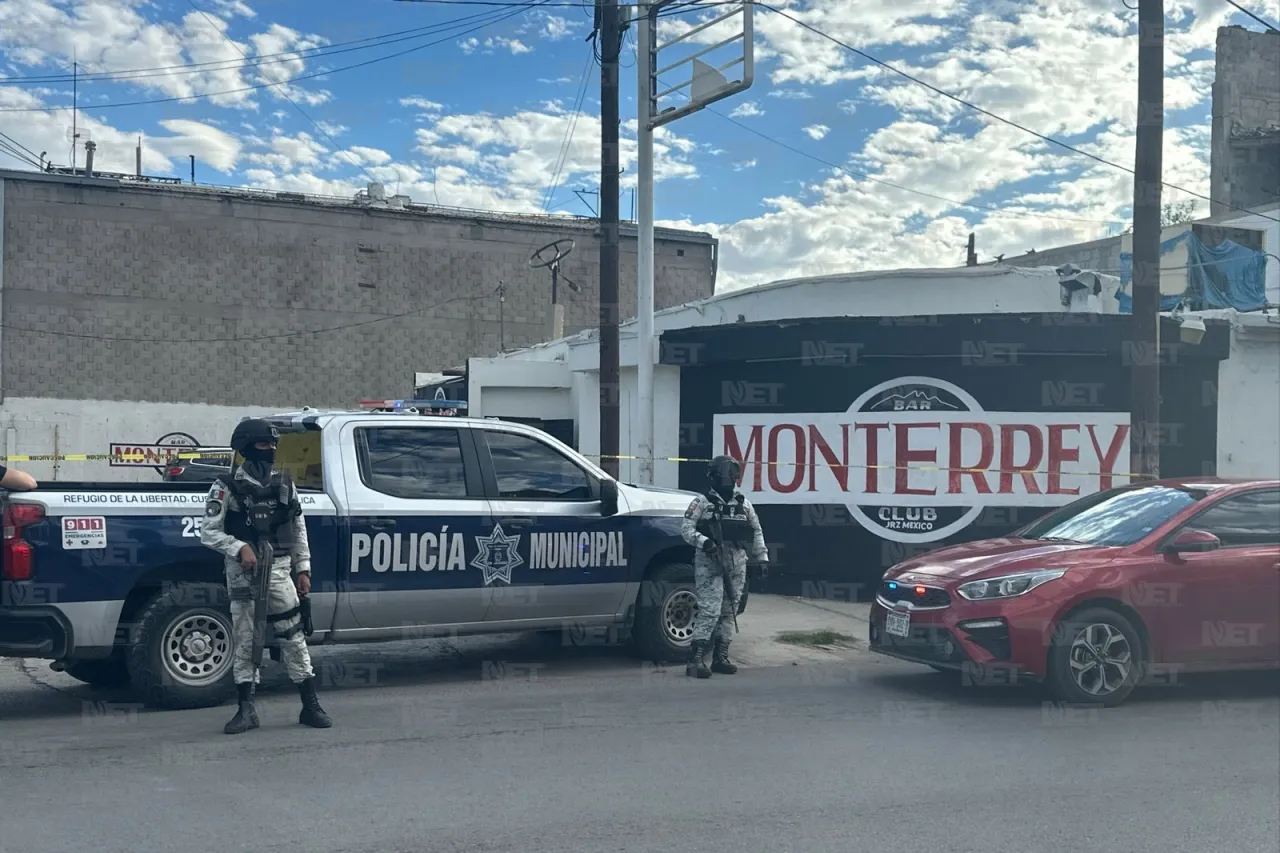 Asesinan a mujer al interior de bar