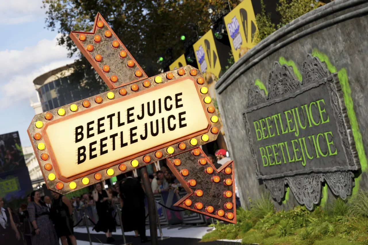 'Beetlejuice Beetlejuice' se mantiene al tope de la taquilla