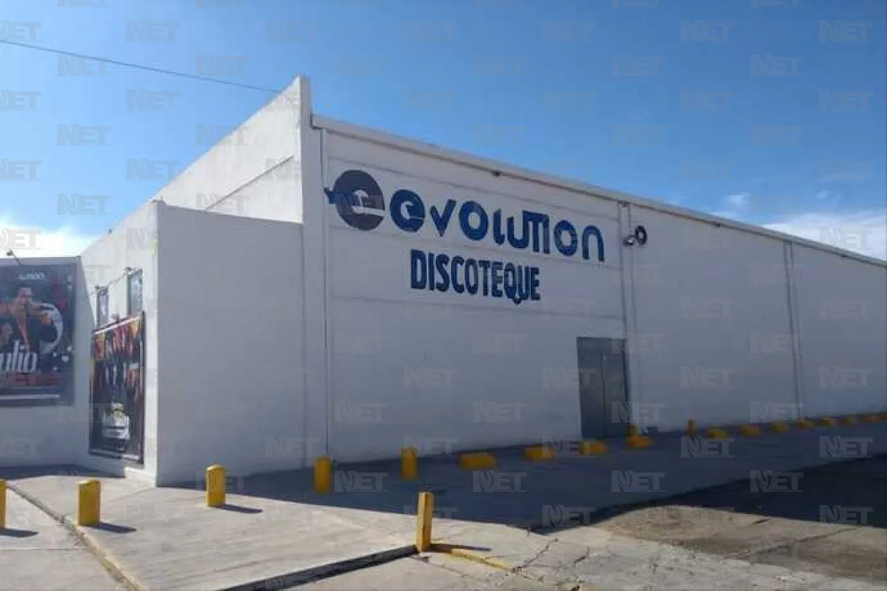 Clausuran el Evolution; hallan menor al interior