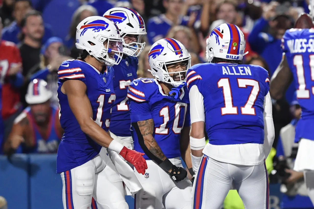 Los Bills arrollan a decepcionantes Jaguars