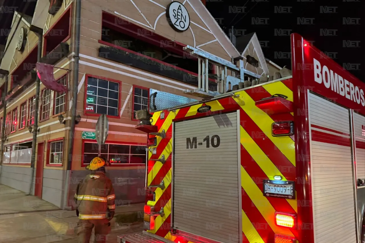 Problemas en la cocina les causa incendio en el bar Asenzo