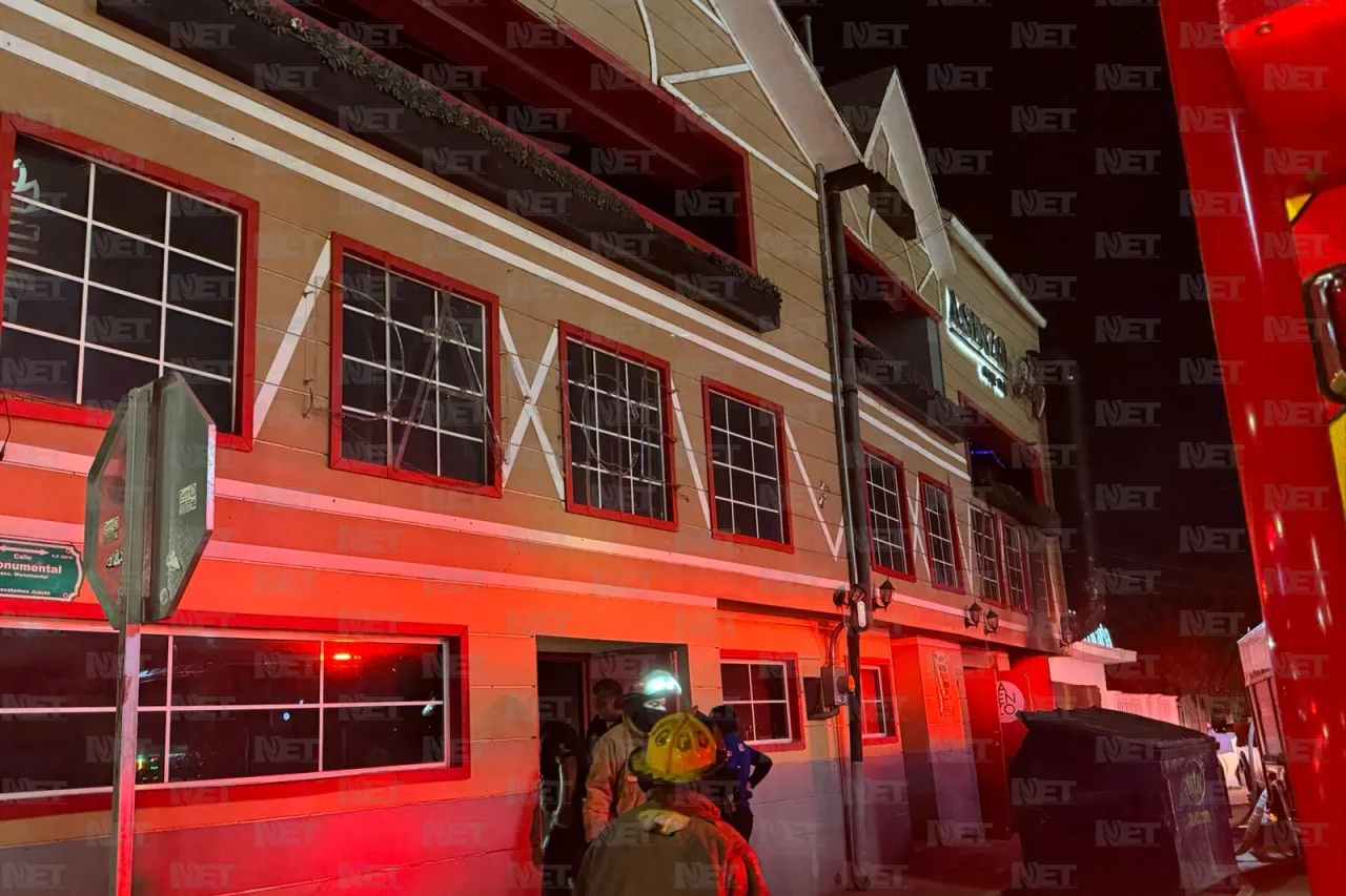 Problemas en la cocina les causa incendio en el bar Asenzo