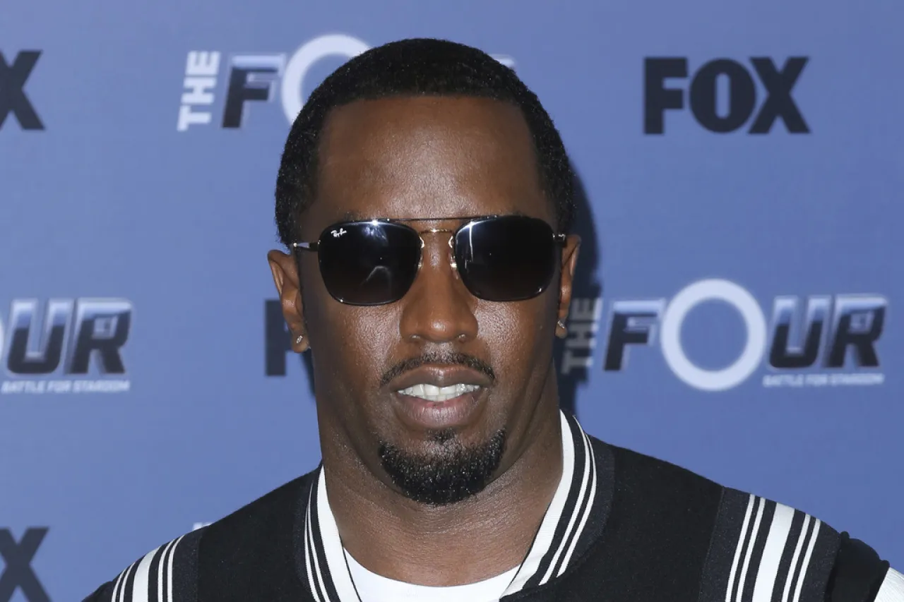 Aumentan reproducciones de la música de Diddy tras arresto y acusación