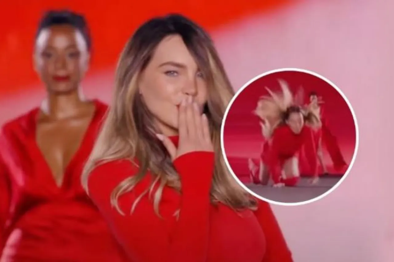 Video: Belinda desfila en el Fashion Week de París, pero se cae