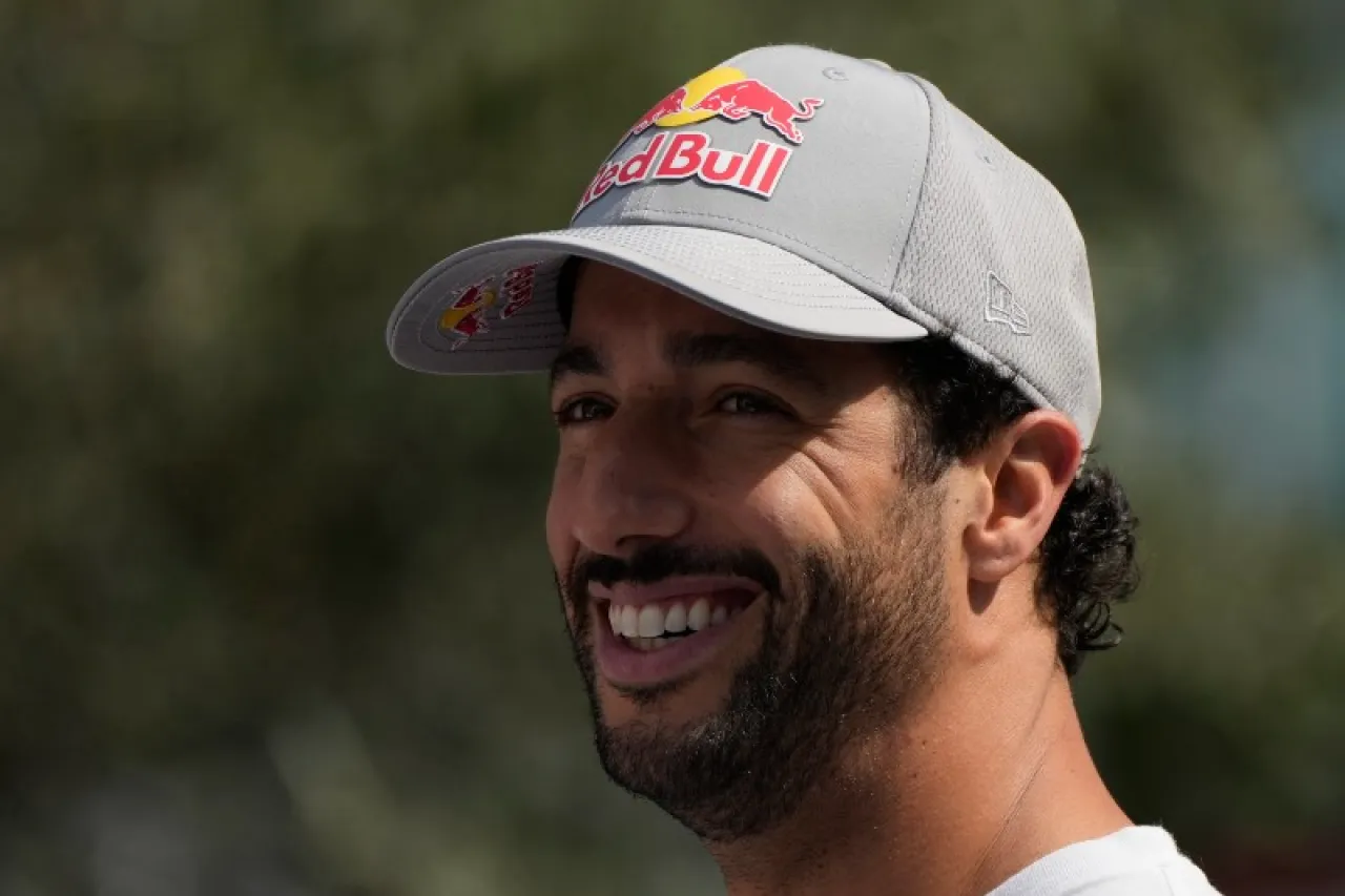 F1: Red Bull baja del carro a Ricciardo y sube a Liam Lawson