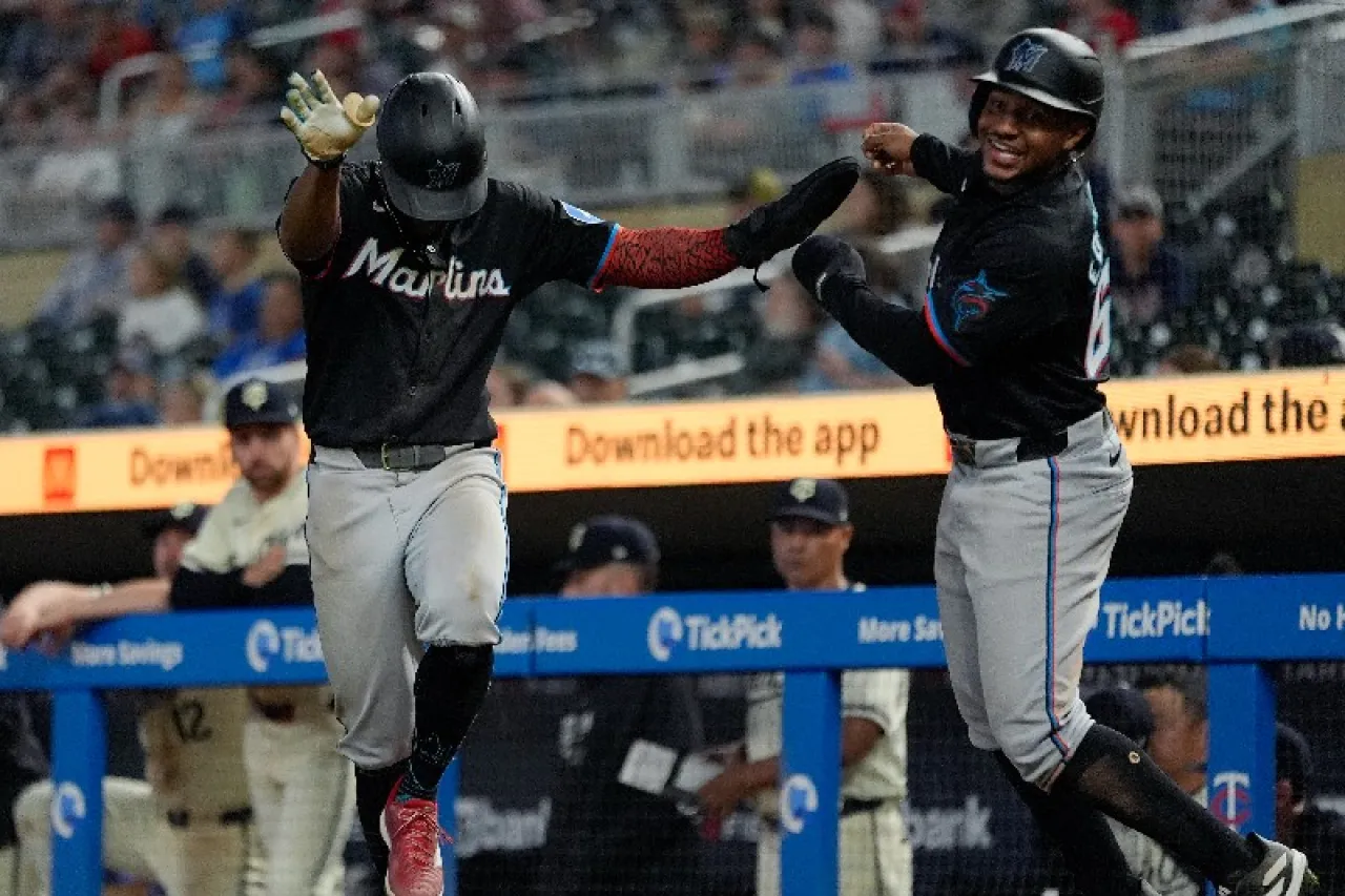 Marlins le mete el pie a los Twins y los deja casi fuera de postemporada