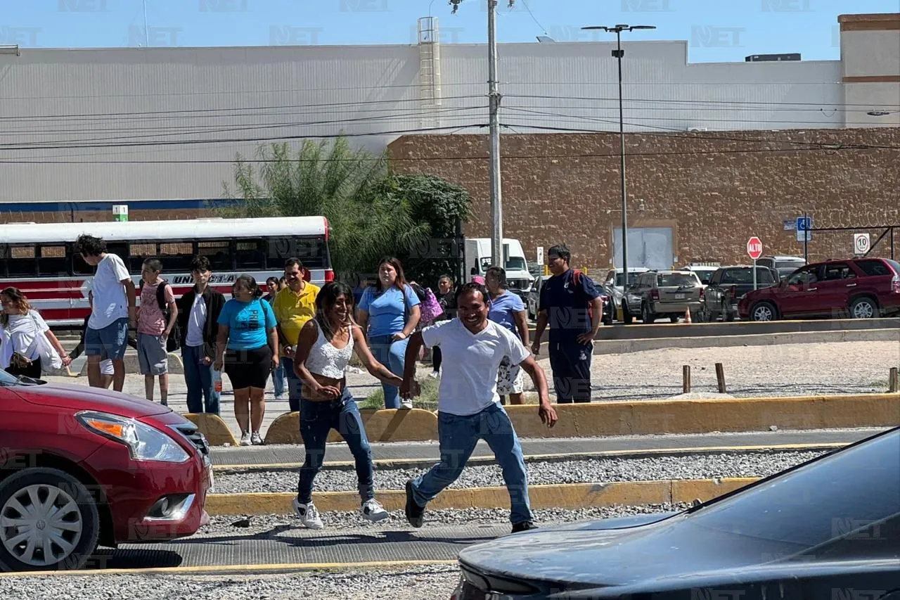 Latente peligro: peatones arriesgan la vida al cruzar la avenida De las Torres