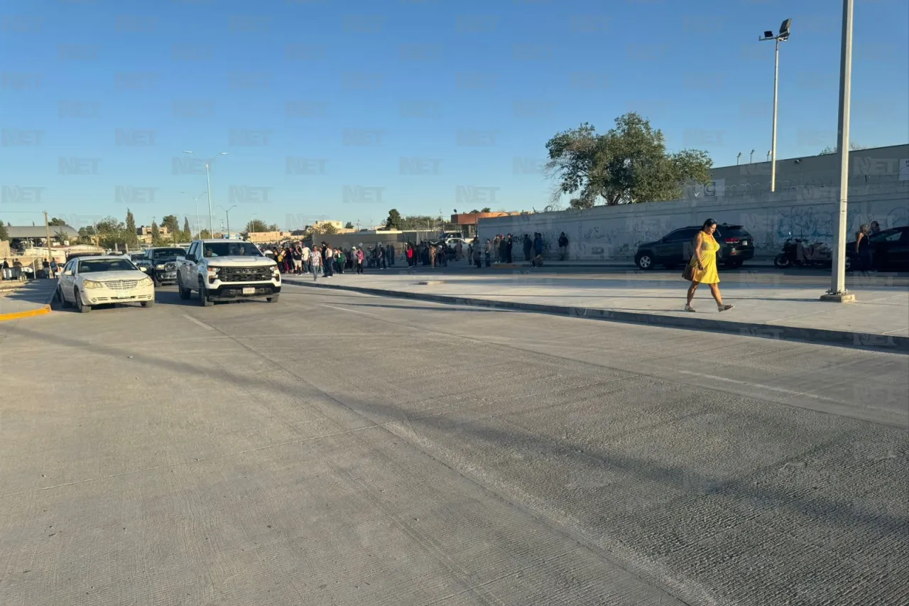 'Se ve, se siente, Cruz está presente'; entrega alcalde calle pavimentada