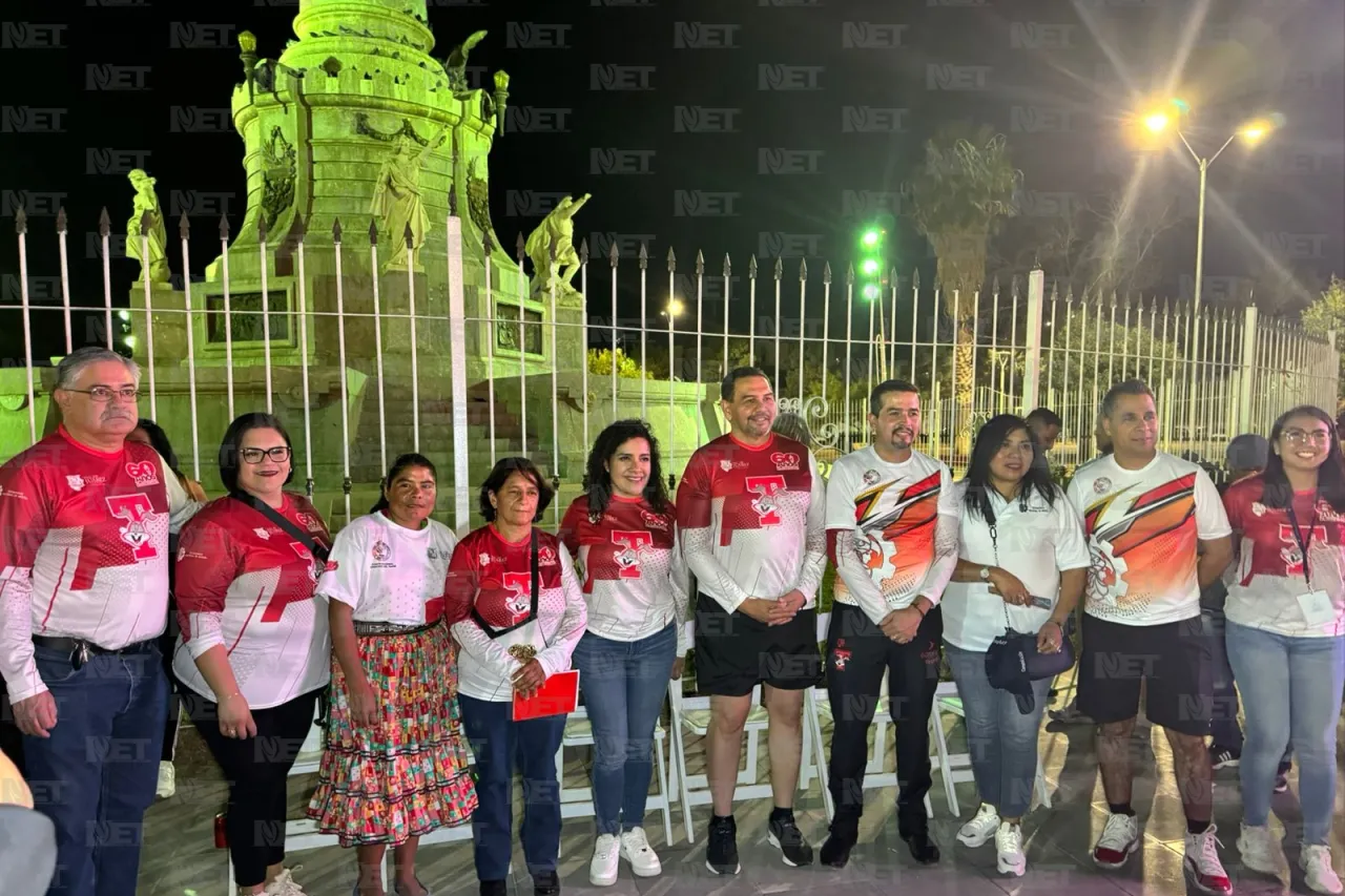 Corre alcalde con antorcha por evento deportivo del TecNM