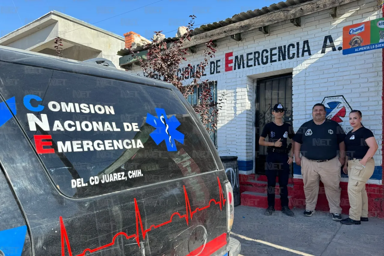 Paramédicos voluntarios invitan a la recolección de dulces para casa de espantos