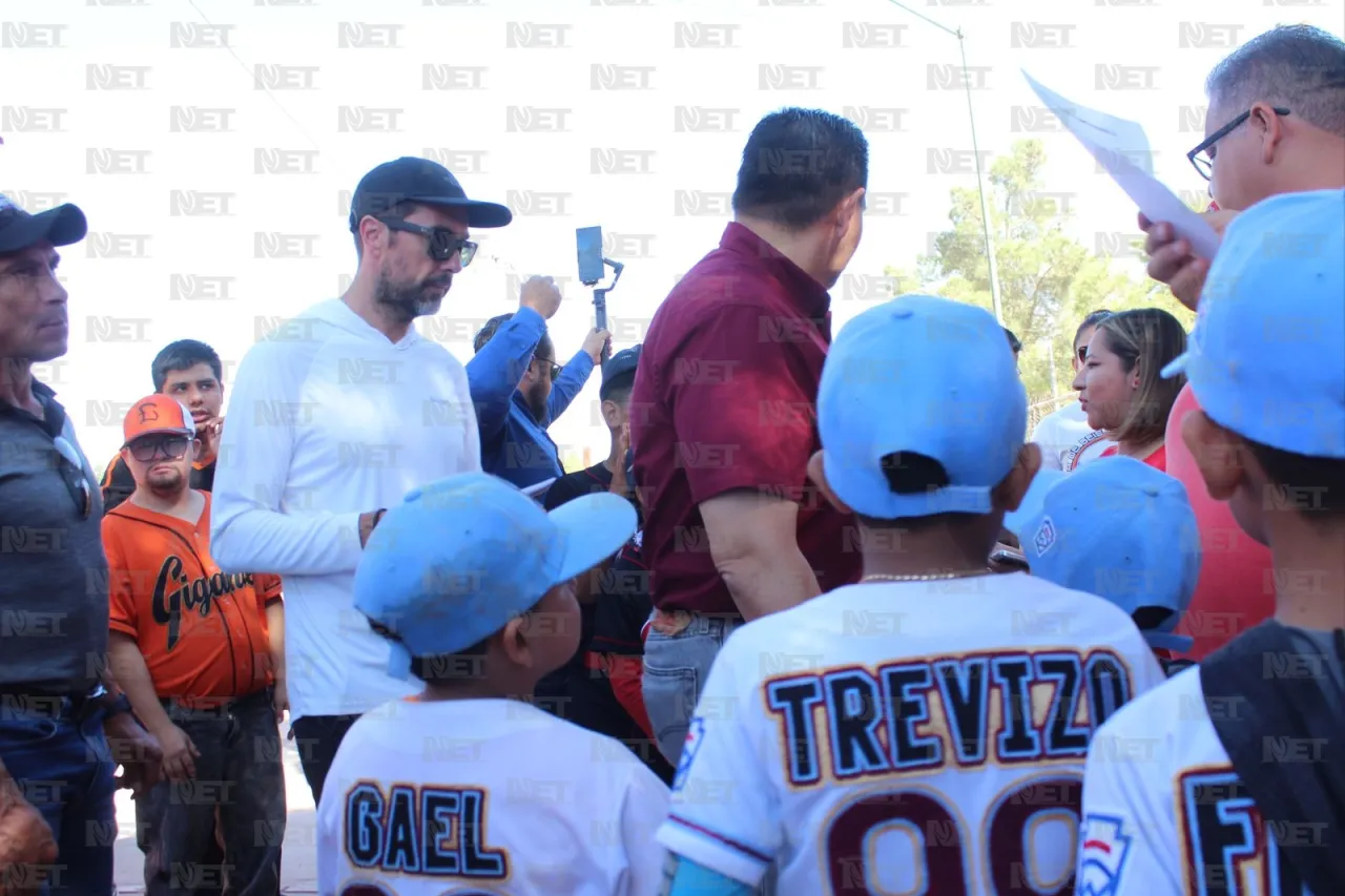 Le hacen su barda al parque de la liga El Granjero