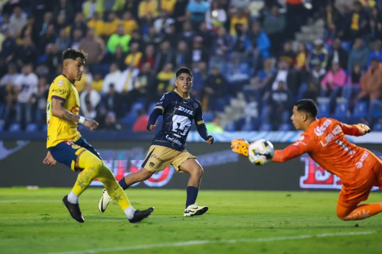 Gana Pumas a América en el Clásico Capitalino