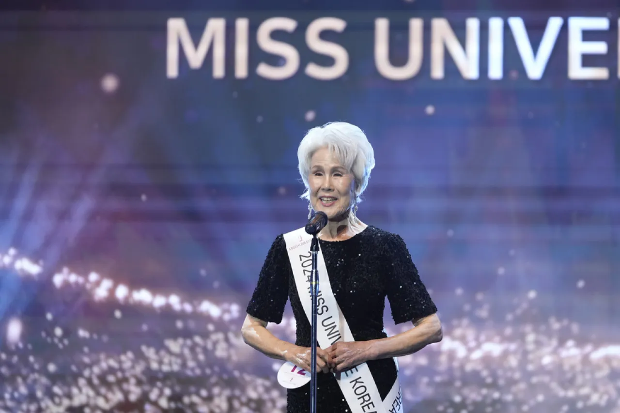 Mujer de 81 años queda a nada de ser la Miss Universo de más edad