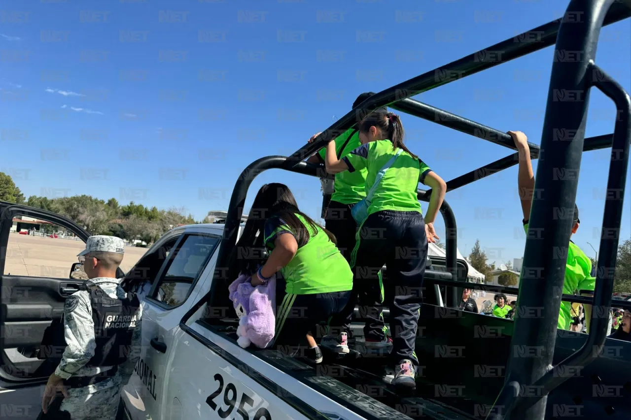 Niños viven la experiencia de ser soldados por un día