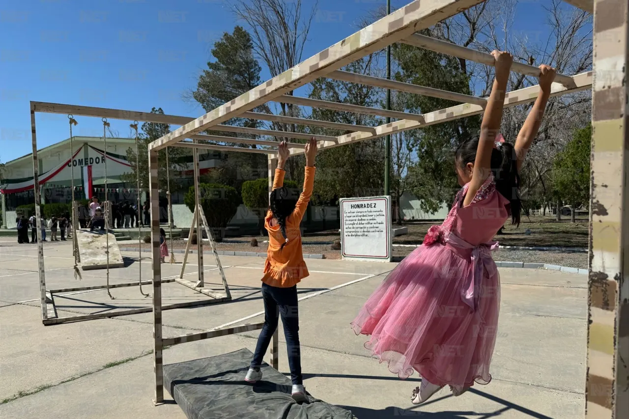 Niños viven la experiencia de ser soldados por un día