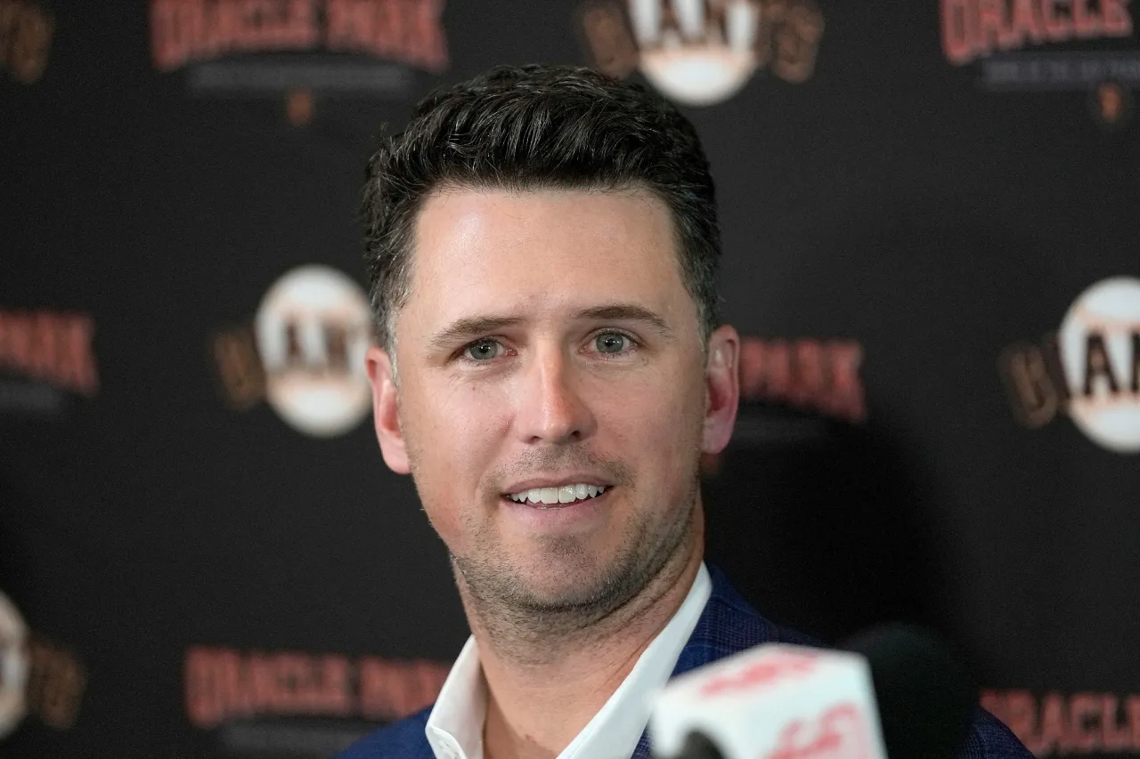 Gigantes contratan a Buster Posey como nuevo presidente de operaciones