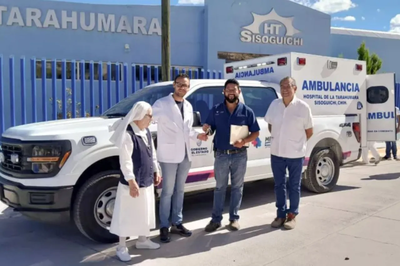 Entregan ambulancia en Hospital de la Tarahumara de Sisoguichi