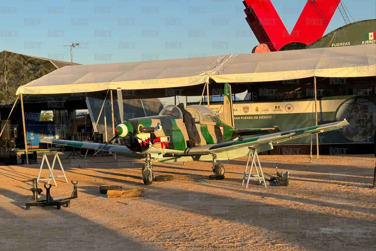 Avanzan preparativos para expo militar en la Plaza de la Mexicanidad