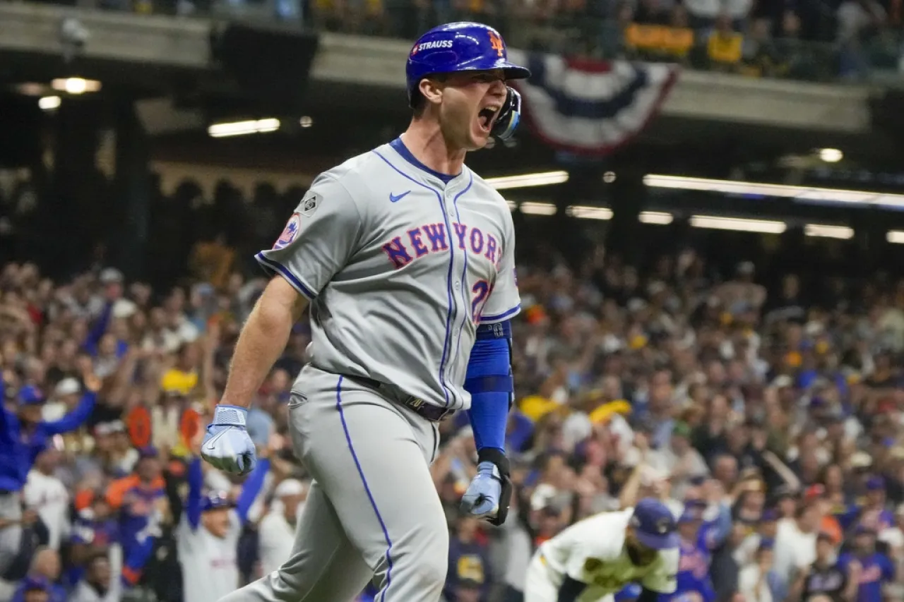 Mets remontan y vencen a Cerveceros para avanzar a serie divisional