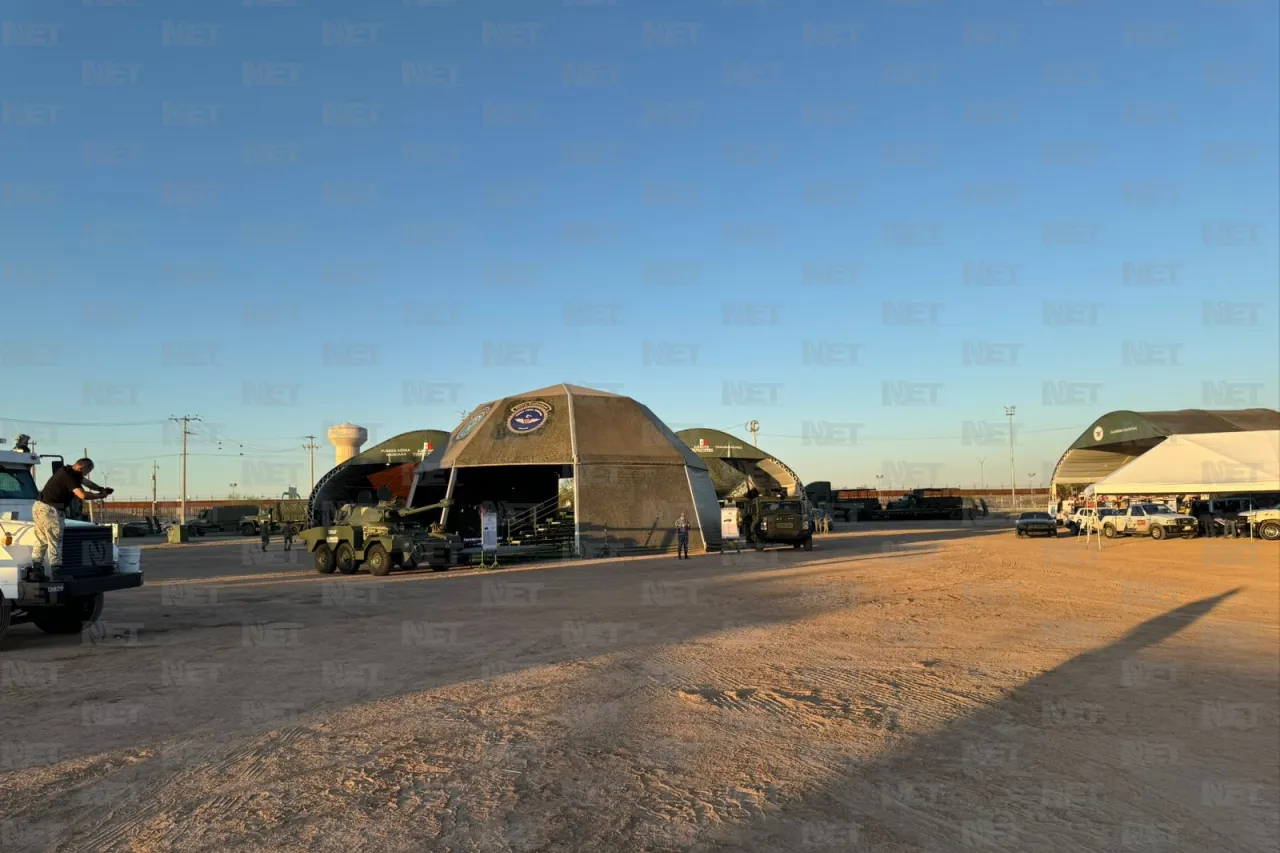 Avanzan preparativos para expo militar en la Plaza de la Mexicanidad