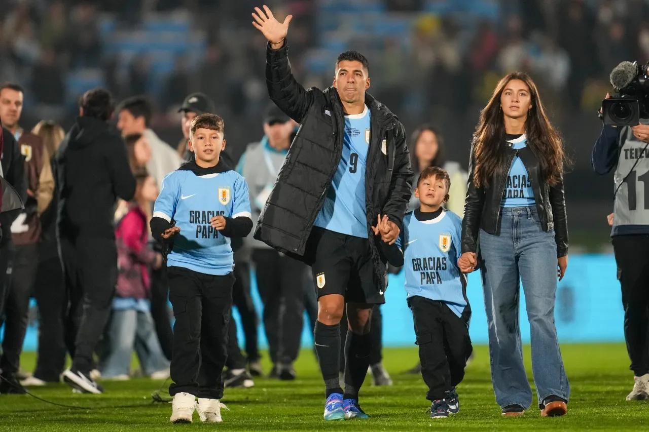 Luis Suárez provoca un terremoto en Uruguay con duras críticas a Bielsa