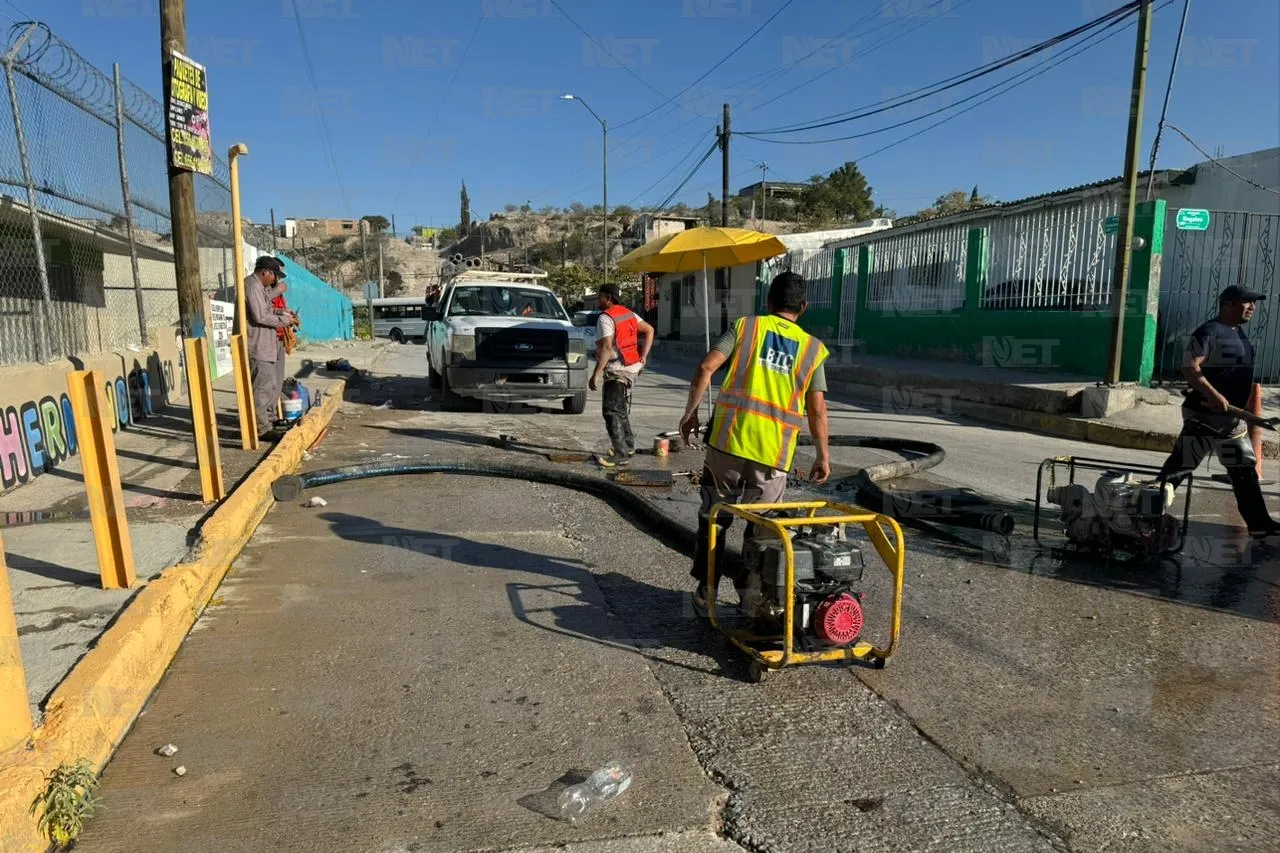 Pieza zafada, la causante de mega chorro de agua en la Insurgentes