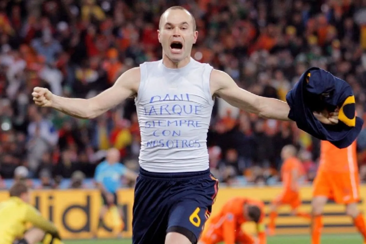 No pensé que llegaría este día: Iniesta anuncia su retiro del futbol