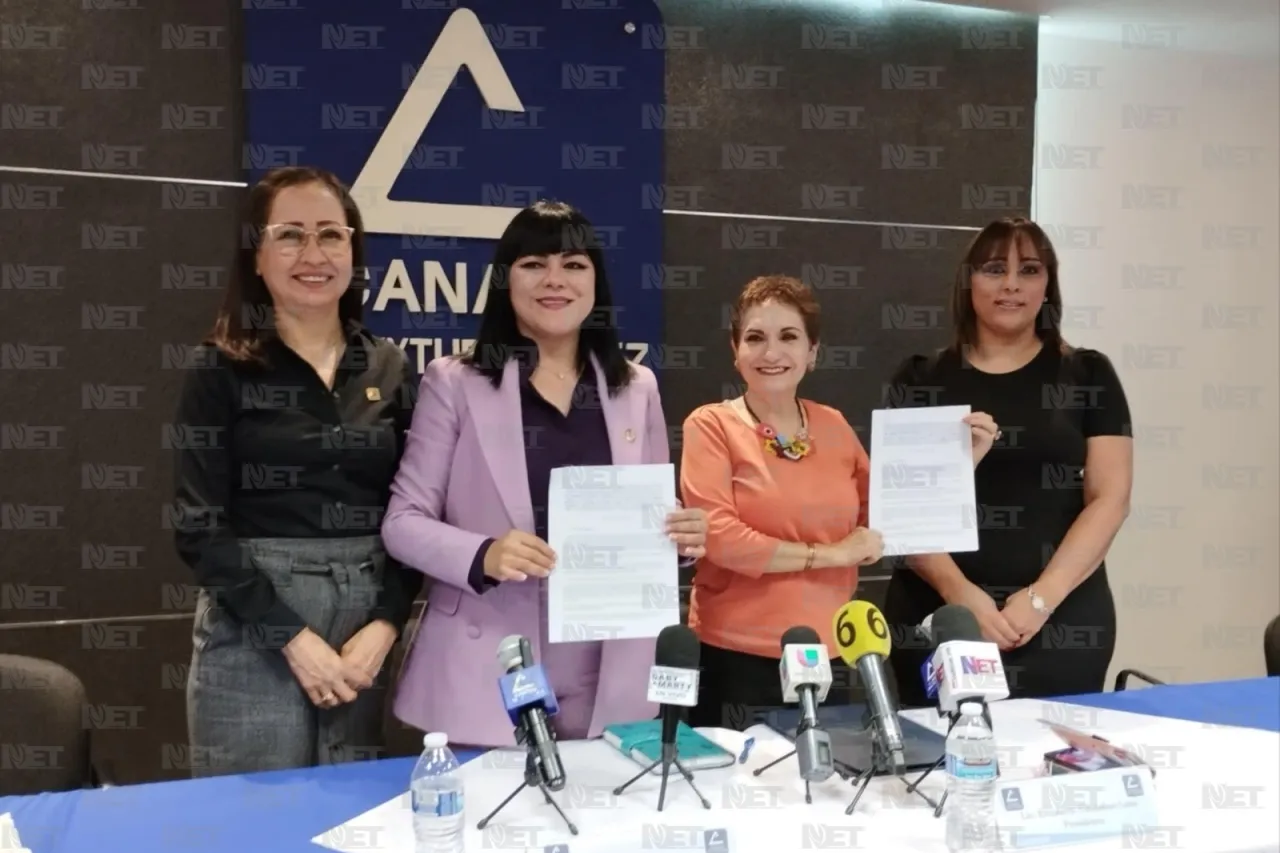 Firman convenio para que comerciantes de Juárez se capaciten en temas contables