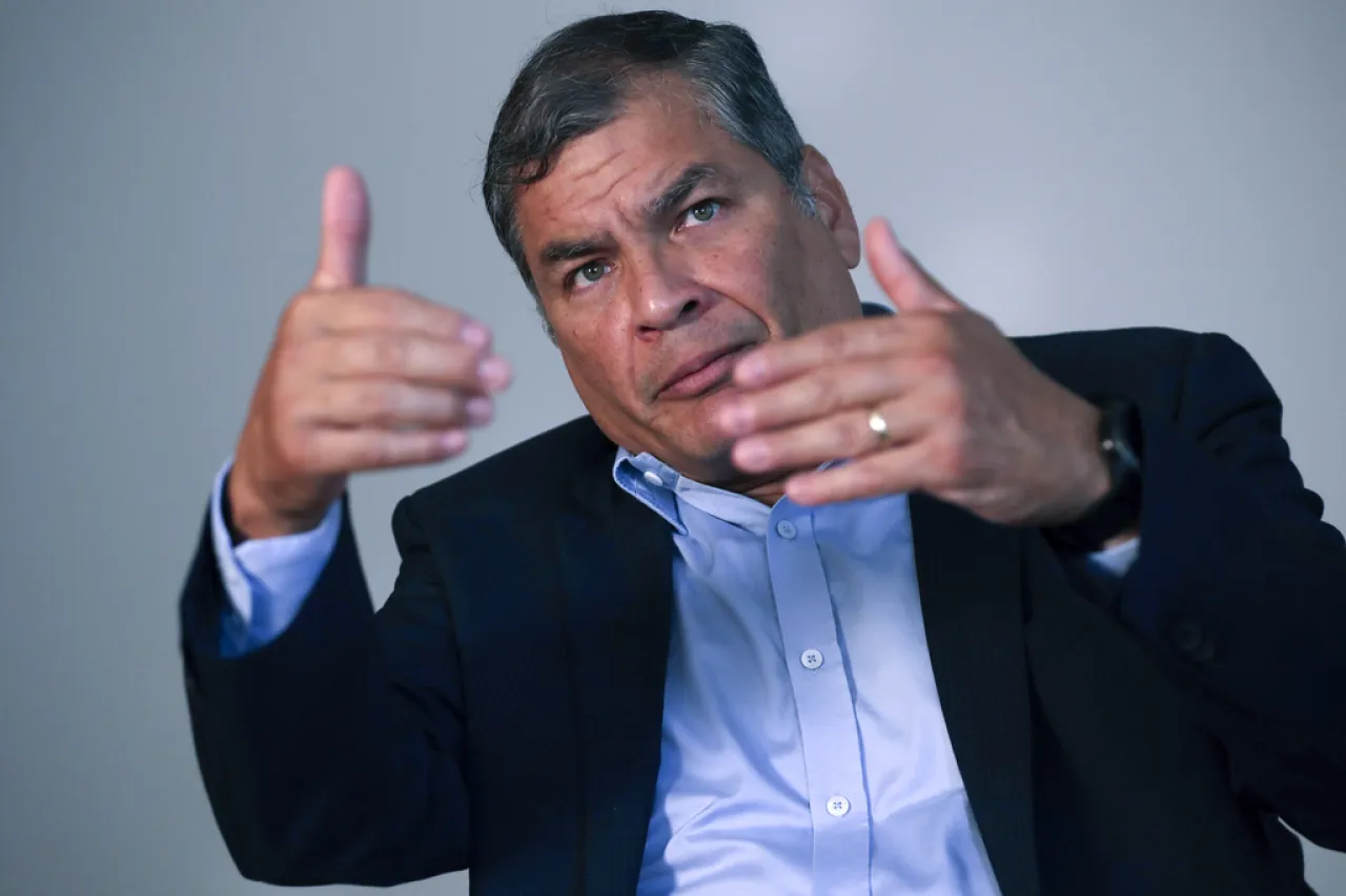 Suspende EU visa al expresidente ecuatoriano Rafael Correa