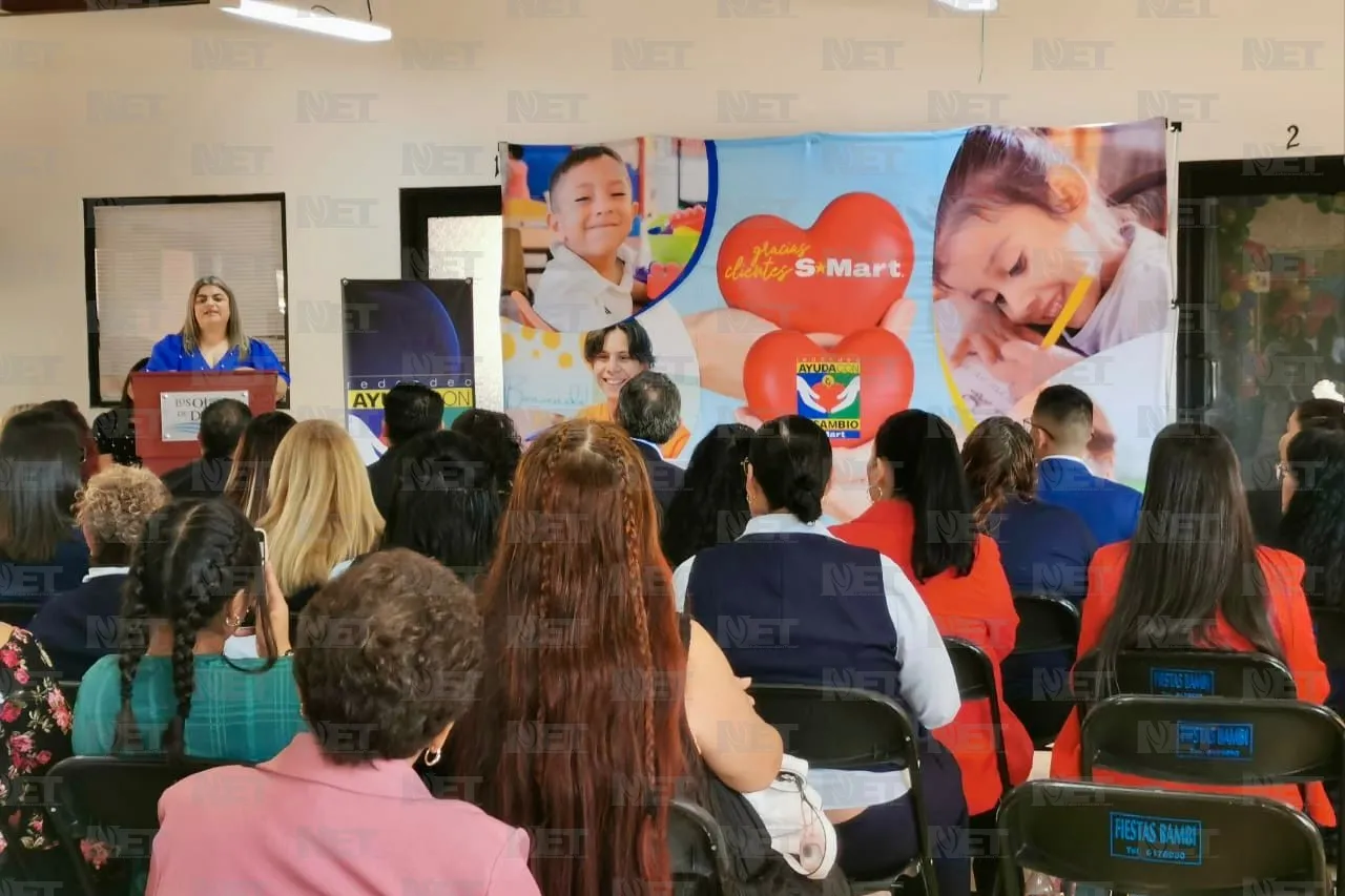 Gracias a clientes S-Mart, ayuda con tu cambio beneficia a asociaciones