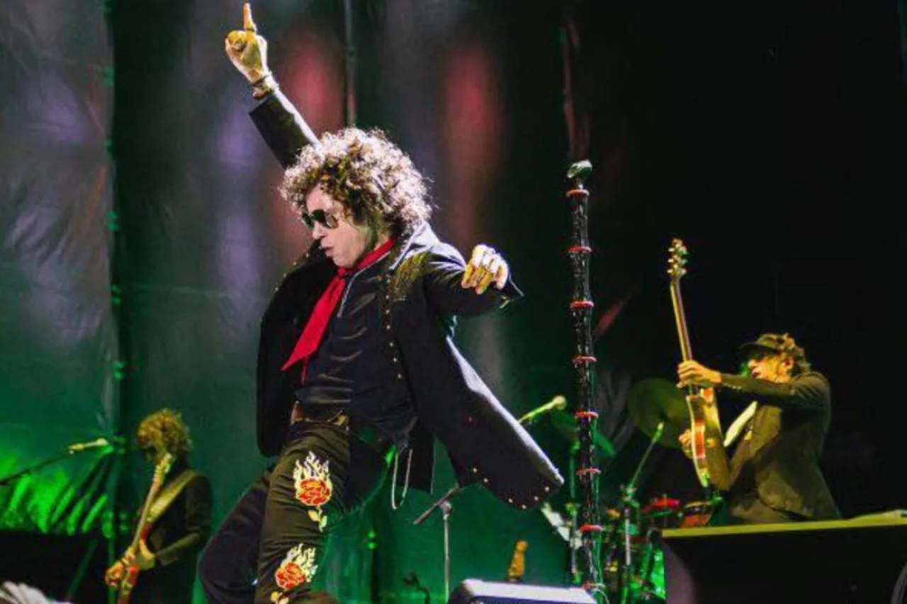 Anuncia Bunbury gira por México