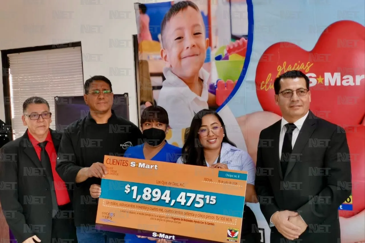 Gracias a clientes S-Mart, ayuda con tu cambio beneficia a asociaciones