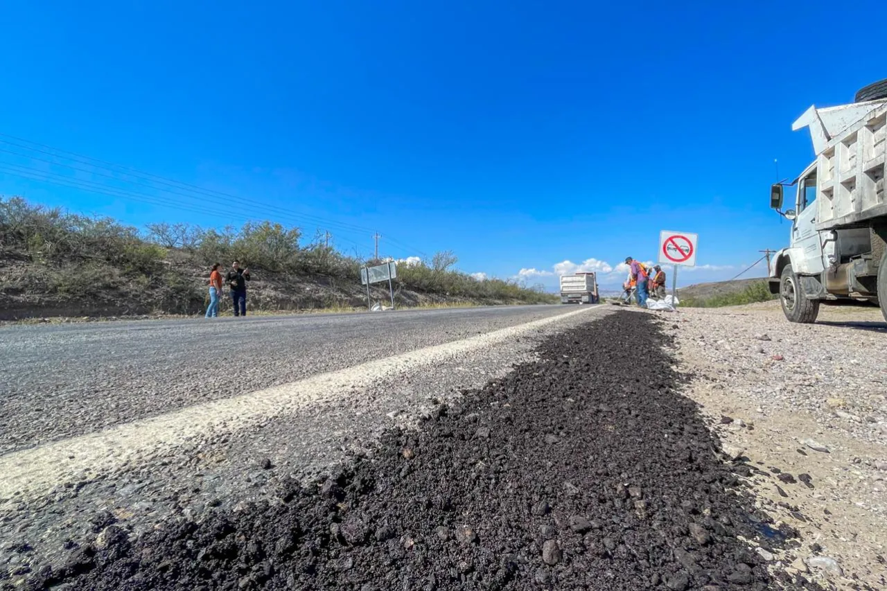 Solicita Estado mil millones de pesos para rehabilitar carreteras federales